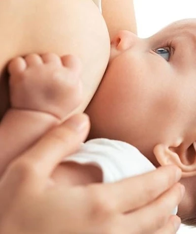 Материнство і мамопластика 