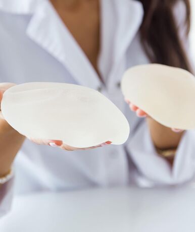 Подтяжка груди в Черновцах - Назар Грицевич во Львове